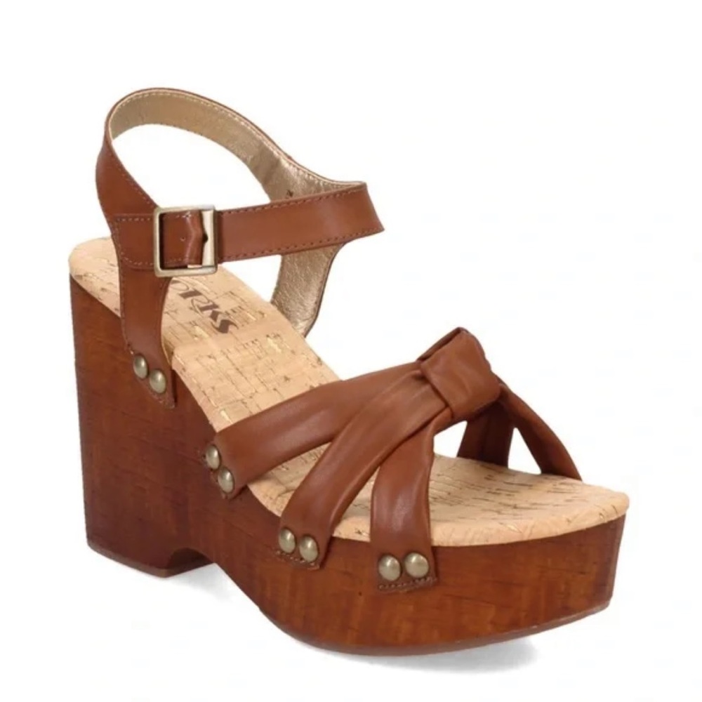 NEW Korks Brown Platform Wedge studded sandals women size 8, 10, 11